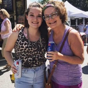 Meet your Posher, Claire